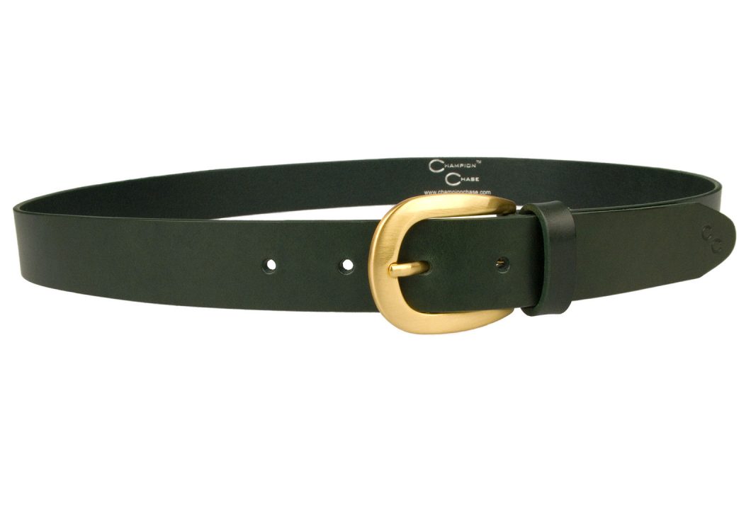 Womens Green Leather Belt With Hand Brushed Gold Plated Buckle. Emerald Green Italian Full Grain Vegetable Tanned Leather. Italian Gold Plated Buckle - Hand Brushed and Lacquered. Champion Chase Horse Shoe Motif to Tip of Belt. 3cm Wide.
